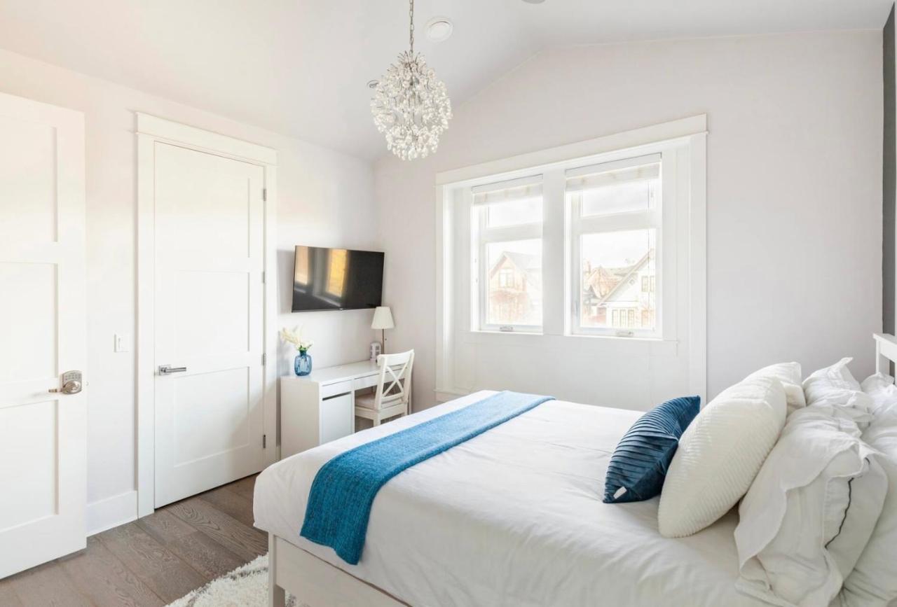 Vancouver West Cozy Retreat By Host Launch Екстериор снимка