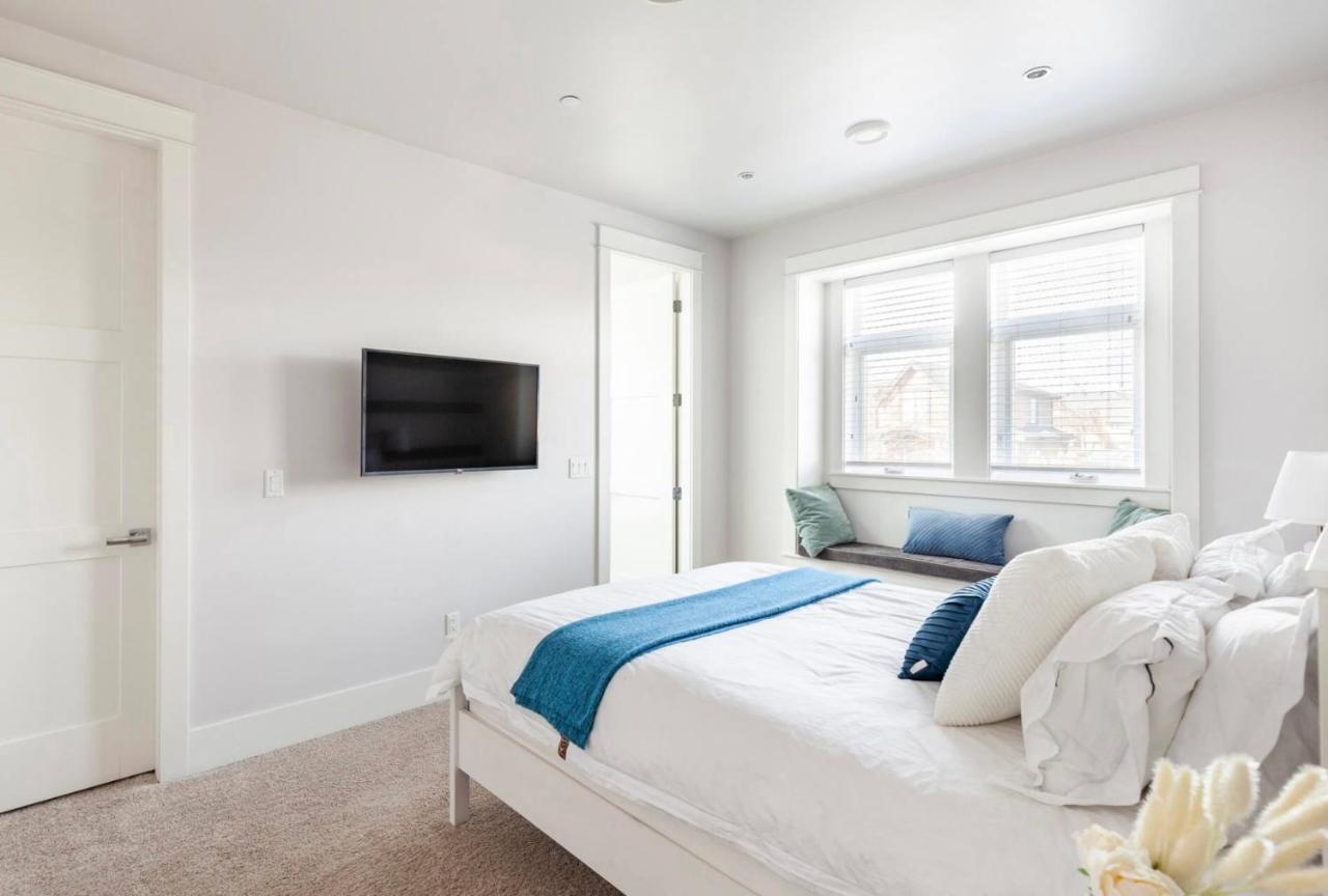 Vancouver West Cozy Retreat By Host Launch Екстериор снимка